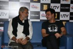 Prakash Jha-Manoj Bajpai Launch 'Raajneeti' DVD Launch