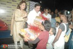 Rishi & Neetu Kapoor Celebrate Diwali With Kids