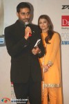 Aishwarya, Abhishek Bachchan At 'Positive Health Awards 2010'