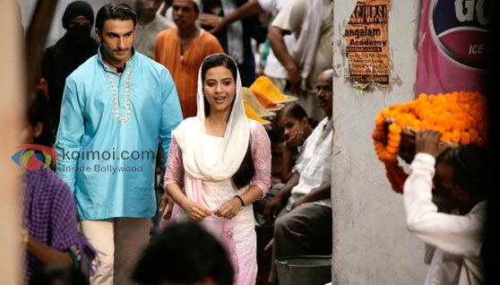 Ranveer Singh's Lucknowi Style, Aditi Sharma (Ladies V/s Ricky Bahl Movie Stills)a
