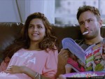 Deepika Padukone and Saif Ali Khan share a moment in Cocktail Movie Stills