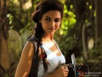 Deepika Padukone is out to take some photographs in Cocktail Movie Stills