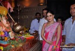 Kareena Kapoor and Madhur Bhandarkar Prayed For Heroine Movie at Sarvajanik Ganeshostav Mandal In Bandra