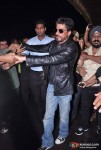 Shah Rukh Khan Snapped Sporting a beard And an Unkempt look at Mumbai International Airport