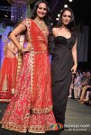 Sonakshi Sinha Walks The Ramp For Aamby Valley India Bridal Fashion Week 2012 Day 2