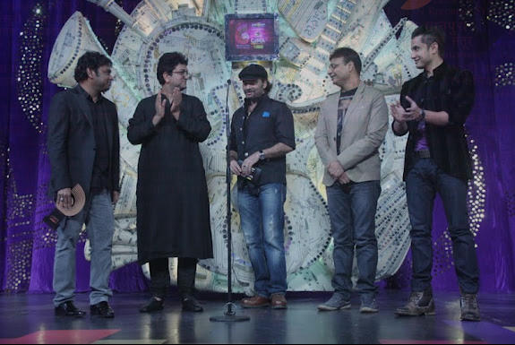 A. R. Rahmna and Mohit Chauhan amongst others at the Gima Awards