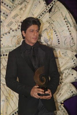 Shah Rukh Khan at GiMa Awards