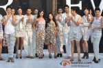 Aarti Vijay Gupta Show At (IRFW) India Resort Fashion Week 2012 Pic 1