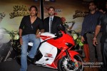 Ajay Devgan And Shirish Kulkarni Meets Son Of Sardaar Contest Winners Pic 4