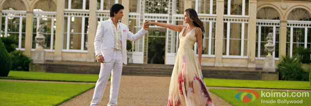 Shah Rukh Khan and Katrina Kaif in a still from Jab Tak Hai Jaan Movie