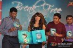 Bipasha Basu Launches Her 2nd Fitness DVD 'Break Free' Pic 8