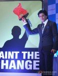 Shah Rukh Khan New Brand Ambassador for Kansai Nerolac Paints Pic 9