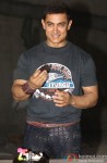 Aamir Khan celebrates his 25th Anniversary in Bollywood with Media Pic 2