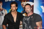 Hrithik Roshan unveils ‘Guide To Your Best Body’ Book Pic 3