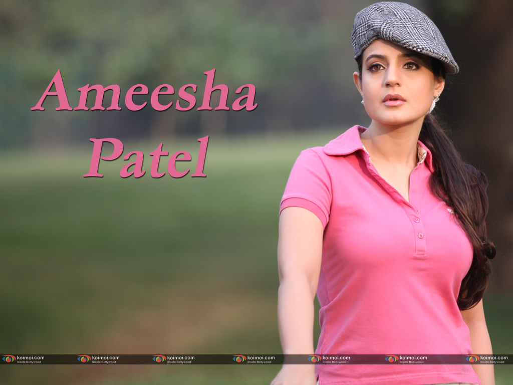 Amisha Patel HQ Wallpapers | Amisha Patel Wallpapers - 5574 - Oneindia  Wallpapers