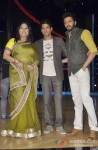 Geeta, Farhan Akhtar And Ritesh Deshmukh Promote Bhaag Milkha Bhaag on india's dancing superstar Pic 1