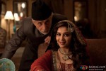 Naseeruddin Shah and Madhuri Dixit in Dedh Ishqiya Movie Stills Pic 1