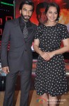 Ranveer Singh And Sonakshi Sinha Promote Lootera On Master Chef Season 3 Grand Finale