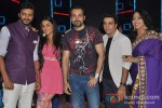 Ritesh Deshmukh, Vidya Balan, Emraan Hashmi and Geeta promote Ghanchakkar movie on the sets of india's Dancing Superstar Pic 2