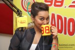 Sonakshi Sinha promotes Lootera on Radio Mirchi Pic 3
