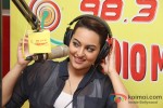 Sonakshi Sinha promotes Lootera on Radio Mirchi Pic 2