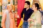 Tusshar Kapoor And Dolly Ahluwalia Promote Bajatey Raho On The Sets Of 'Parvarrish' Pic 1