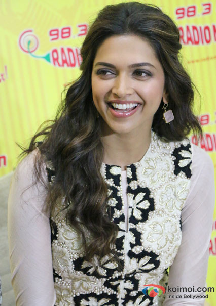Deepika Padukone talks about how stressful working with Sanjay Leela  Bhansali can be, says she 'almost broke down' while shooting a scene with  him for 'Ram-Leela'
