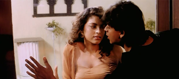 Juhi Chawla and Shah Rukh Khan in a still from 'Raju Ban Gaya Gentleman (1992 film)'