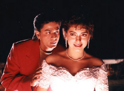 Shah Rukh Khan and Juhi Chawla in a still from 'Darr (1993 film)'