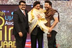 Shah Rukh Khan Honoured With The International Icon Of Indian Cinema Award Pic 1