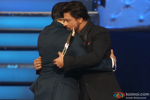 Salman Khan and Shah Rukh Khan on the sets of Star Guild Awards 2014