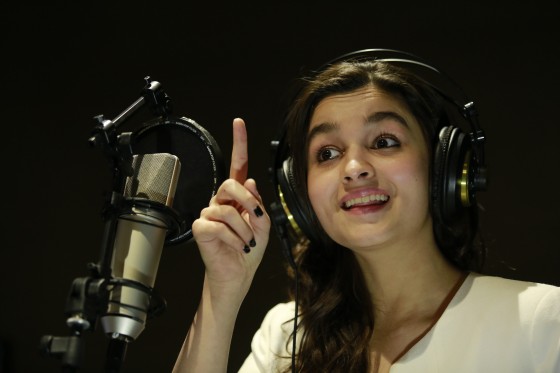 Alia Bhatt Singing for her Upcoming Movie Highway