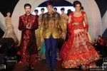 Neil Nitin Mukesh and Bipasha Basu walk the ramp at Rohit Verma's fashion show Pic 1