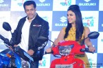 Salman Khan, Parineeti Chopra launch new bikes! Pic 2