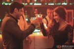 Farhan Akhtar and Vidya Balan in Shaadi Ke Side Effects Movie Stills Pic 1