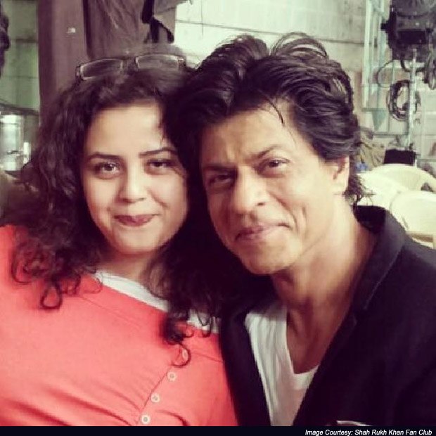 Shah Rukh Khan Pampers A Fan From  Amsterdam On The Sets Of Happy New Year