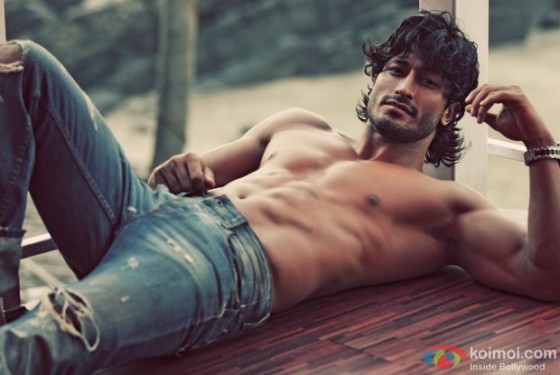 Sivakarthikeyan Sex Videos - When Bollywood's Hottest Men Went Shirtless - Koimoi