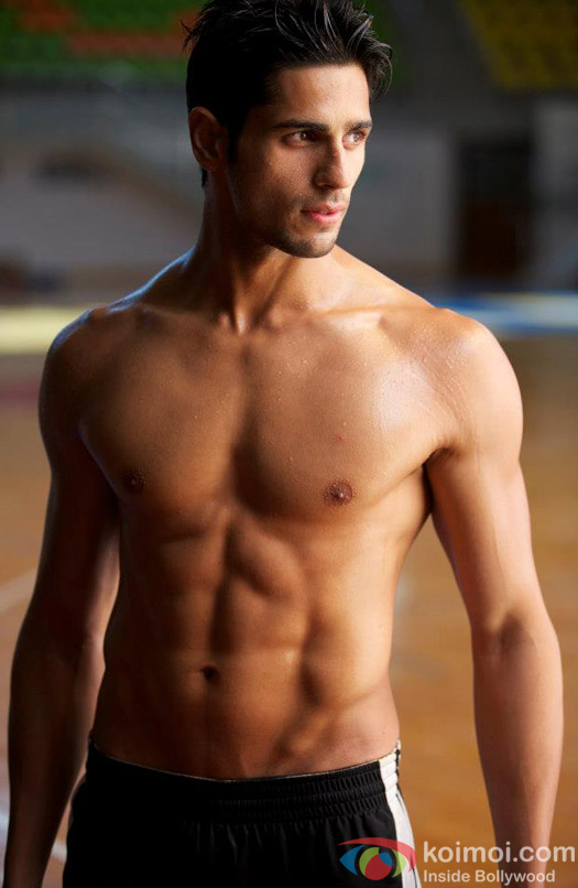 525px x 806px - When Bollywood's Hottest Men Went Shirtless - Koimoi