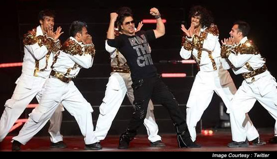 Shah Rukh Khan Deliver Terrific Performances At IPL Gala Dinner In Abu-Dhabi