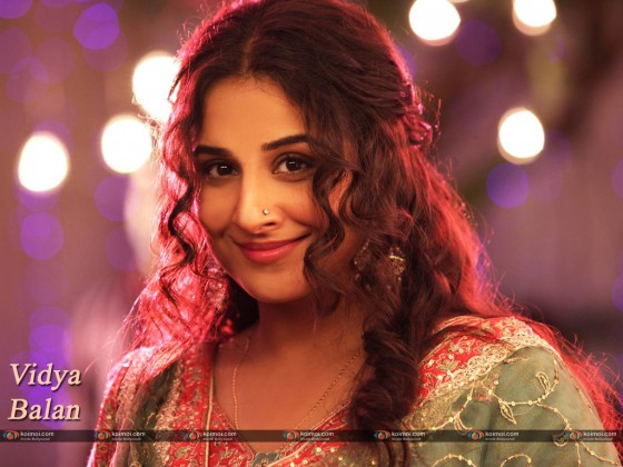 Vidya Balan HD Wallpapers, Hot Bikini Wallpapers, Sexy Wallpapers of Vidya  | Vidya Balan is looking ravishing in this wallpaper