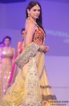 Aditi Rao Hydari Walks The Ramp At IBJA Fashion Show Pic 1