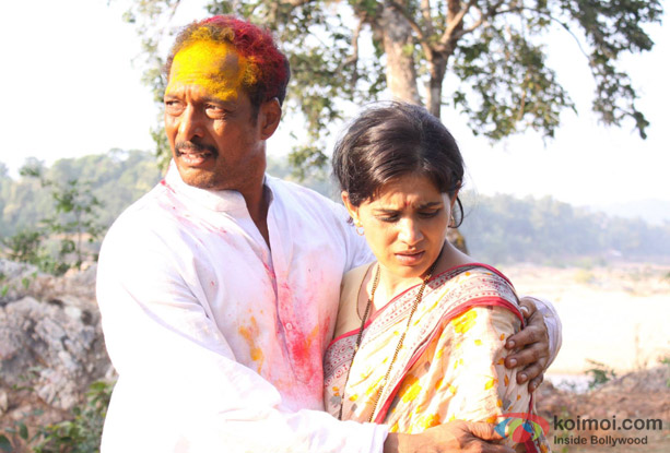Nana Patekar and Sonali Kulkarni in a still from movie 'Dr. Prakash Baba Amte'