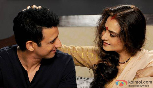 Sharman Joshi and Rekha in a still from movie 'Super Nani'