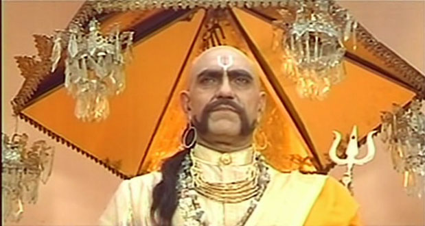 Amrish Puri as a 'Godman' in a still from movie 'Jaadugar (1989)'