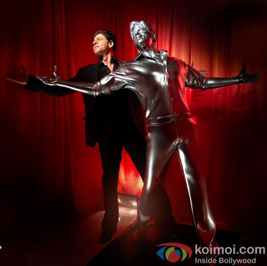 Shah Rukh Khan With His 3D Printed Life-Size Model