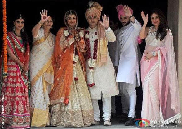 Saba Ali Khan, Sharmila Tagore, Saif Ali Khan and Kareena Kapoor Khan duirng the Soha Ali Khan and Kunal Khemu's wedding
