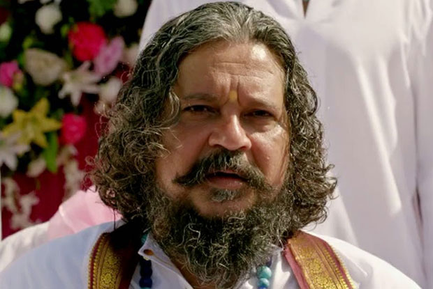 Amole Gupte in a still from movie 'Singham Returns (2014)'