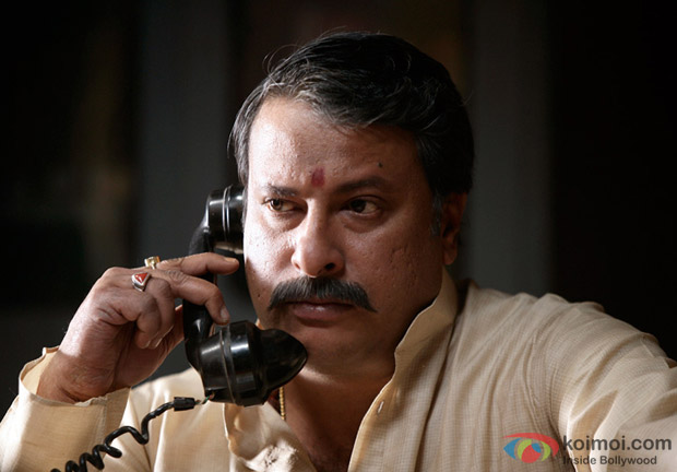 Tigmanshu Dhulia in a still from movie 'Gangs of Wasseypur II (2012)'
