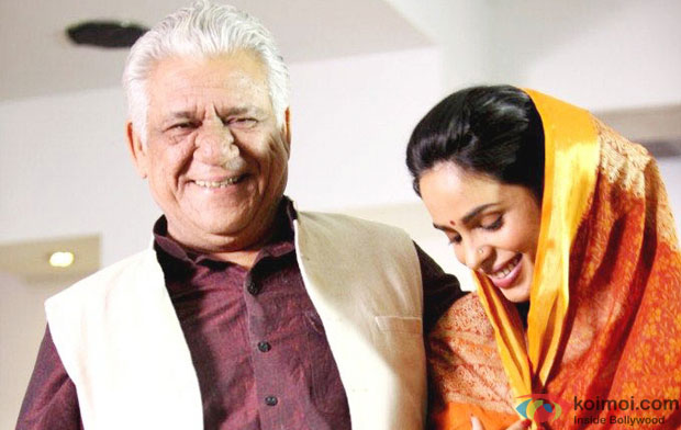 Om Puri and Mallika Sherawat in a still from movie 'Dirty Politics'