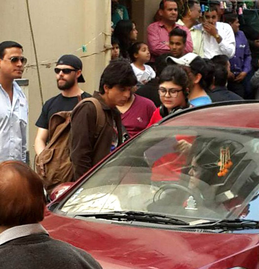 Shah Rukh Khan on the sets of movie 'Fan'
